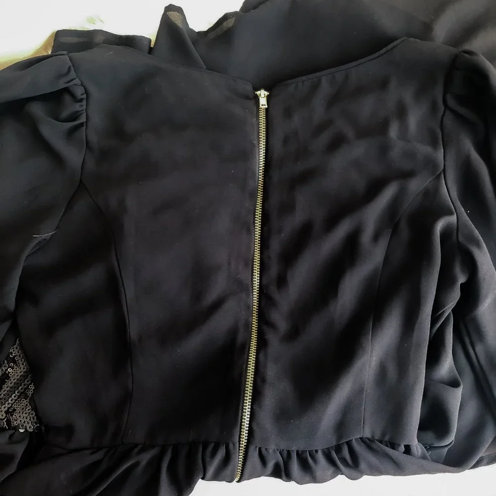 Gianni Bini Black Sequin Hi-Low Cocktail Dress | Long Sleeve | Size 5 - Picture 6 of 10